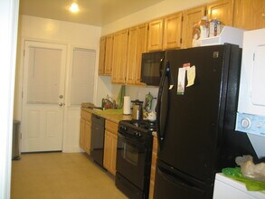 1740 D St NE in Washington, DC - Building Photo - Building Photo