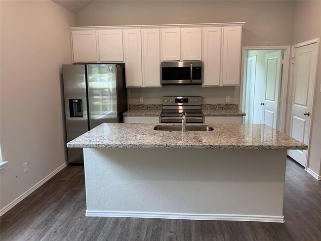 9650 Warm Spring in Willis, TX - Building Photo - Building Photo