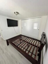 8641 SW 16th Pl in Davie, FL - Building Photo - Building Photo
