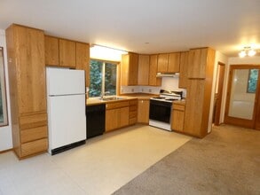 1596 Mt Pleasant Rd in Port Angeles, WA - Building Photo - Building Photo
