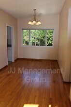16020 SE 9th St in Bellevue, WA - Building Photo - Building Photo