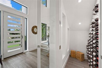 577 Venice Ln in Siesta Key, FL - Building Photo - Building Photo