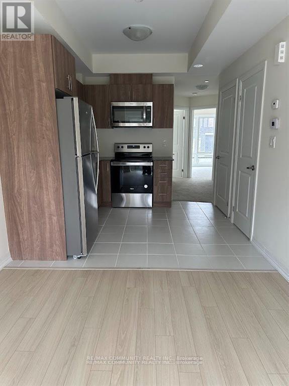 255 McLevin Ave in Toronto, ON - Building Photo - Building Photo