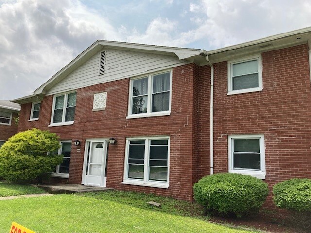 6037 W 25th St in Indianapolis, IN - Foto de edificio - Building Photo