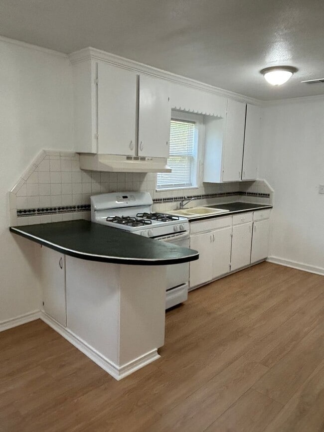 414 Dodd St in Nash, TX - Building Photo - Building Photo