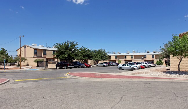 Sitgraves in El Paso, TX - Foto de edificio - Building Photo