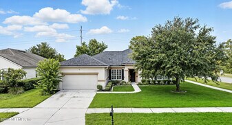 1002 Wetland Ridge Cir in Middleburg, FL - Building Photo