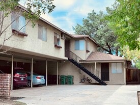 131 Carlton Ave, Unit Unit 3 in Los Gatos, CA - Building Photo