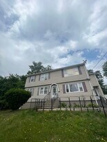 31 Orne St, Unit 1 in West Haven, CT - Building Photo