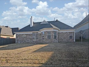 4593 Tulip Run Dr in Memphis, TN - Building Photo - Building Photo