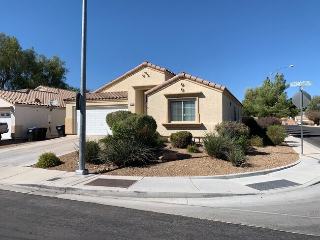 property at 4224 W Colton Ave