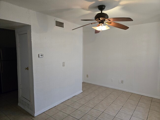 3416 Wendelkin St, Unit Zion Rentals and Investme in Dallas, TX - Foto de edificio - Building Photo