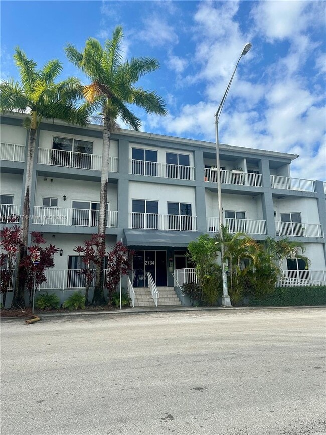2734 Bird Ave in Miami, FL - Building Photo - Building Photo