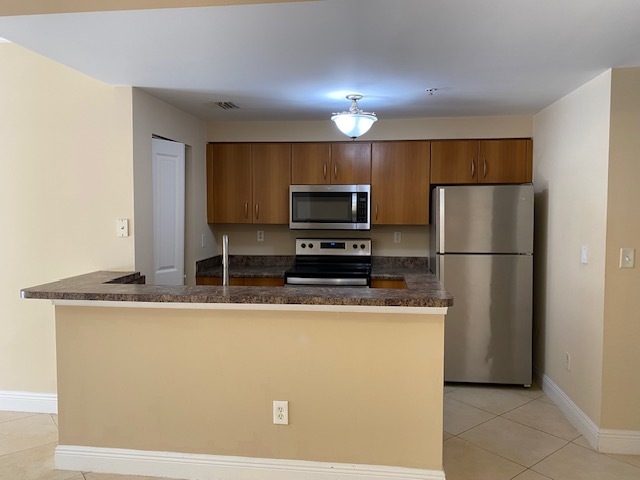 6020 W Sample Rd, Unit 205 in Coral Springs, FL - Building Photo