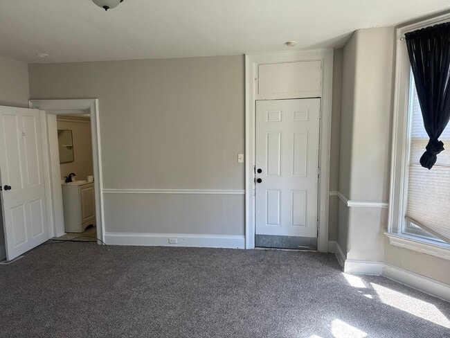 109 Elm St, Unit 2