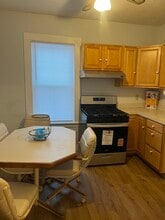 55 Laurel St, Unit 55 Laurel Street in Manchester, CT - Building Photo - Building Photo