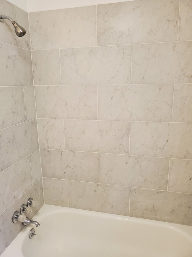 property at 1534 Harlandale Ave