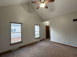 376 Chestnut St in Painesville, OH - Building Photo - Building Photo