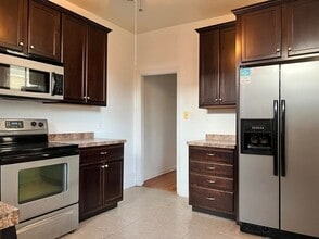 1832 Green St in Harrisburg, PA - Building Photo - Building Photo