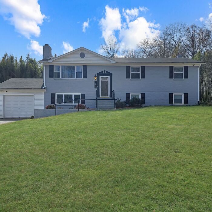 15401 Gardner Rd in Waldorf, MD - Building Photo