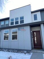 16218 E Elk Dr in Denver, CO - Building Photo