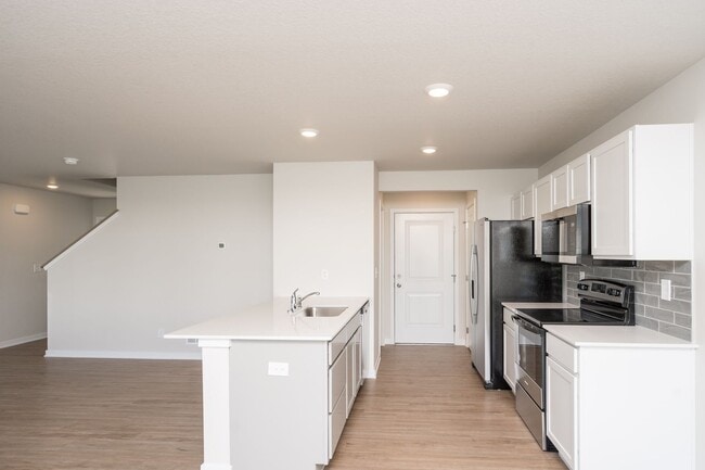 1036 35th Ct SE in Altoona, IA - Building Photo - Building Photo