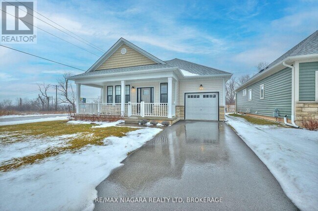 3 Beachwalk Cres in Fort Erie, ON - Building Photo - Building Photo