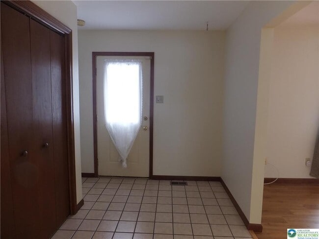 1207 Kressler Rd in Allentown, PA - Building Photo - Building Photo