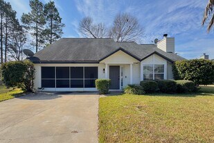 1914 Salisbury Way in Hinesville, GA - Building Photo