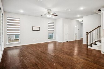 3905 Dame Ragnel Dr in Lewisville, TX - Building Photo - Building Photo