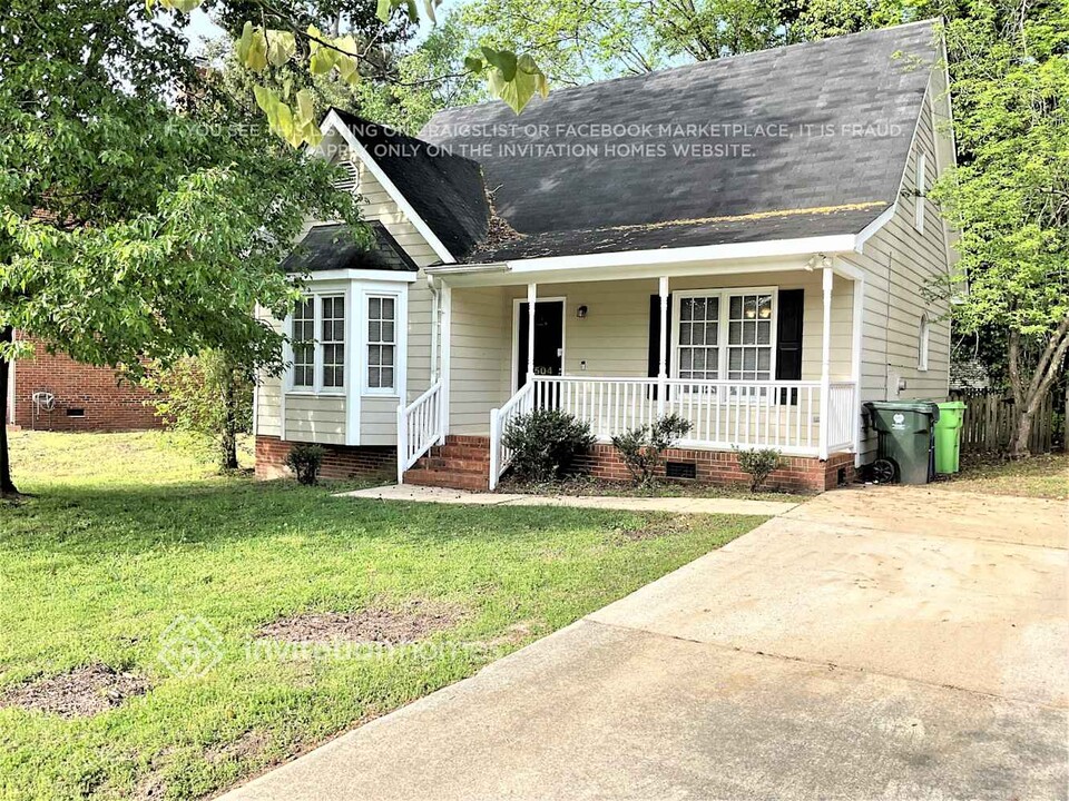 4504 Bartholomew Cir in Raleigh, NC - Foto de edificio