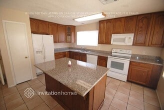 7441 W Krall St in Glendale, AZ - Building Photo - Building Photo