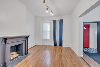 13 2nd Ave in Newark, NJ - Building Photo - Building Photo