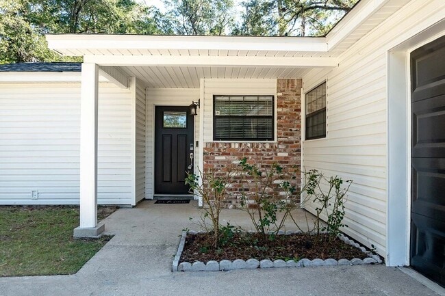 2781 Grantham Ln in Tallahassee, FL - Building Photo - Building Photo