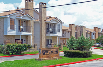 One Wellington Place in Beaumont, TX - Building Photo - Building Photo