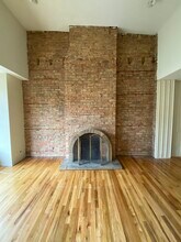 606 W Surf St, Unit 2BD in Chicago, IL - Building Photo - Building Photo