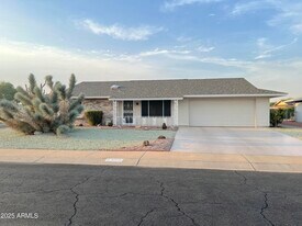 9714 W Branding Iron Dr in Sun City, AZ - Building Photo