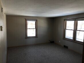 152 8th St in Reedsburg, WI - Building Photo - Building Photo