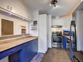 1701 S University Dr in Fort Worth, TX - Building Photo
