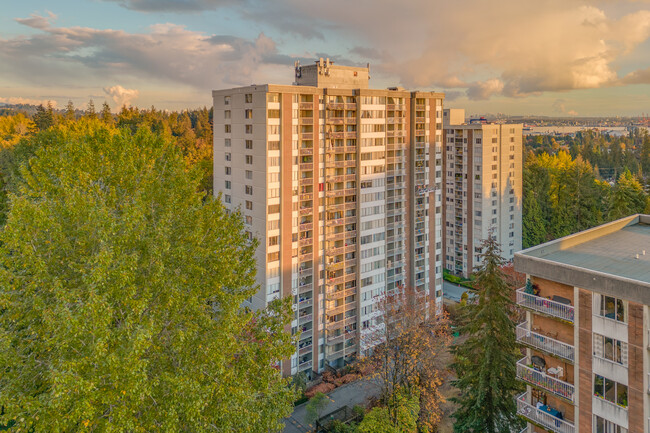 Seymour Building in North Vancouver, BC - Building Photo - Building Photo