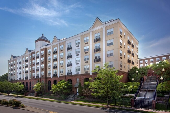 property at 1100 Avalon St