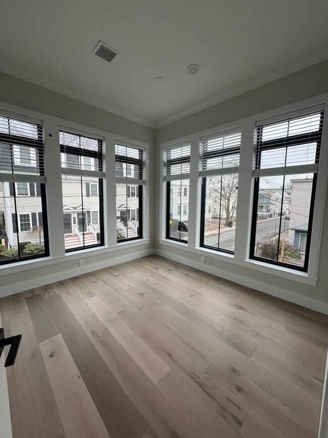 property at 5 Adamson St