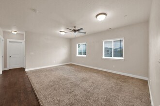 1823 N Crest Rd in Saratoga Springs, UT - Building Photo - Building Photo