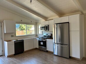 18029 Poplar Ave in Sonoma, CA - Building Photo - Building Photo