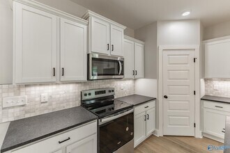 1201 Halsey Ave NE in Huntsville, AL - Building Photo - Building Photo