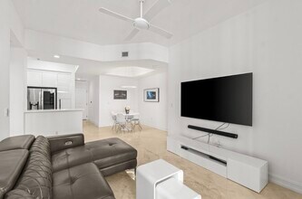 701 S Olive Ave in West Palm Beach, FL - Building Photo - Building Photo