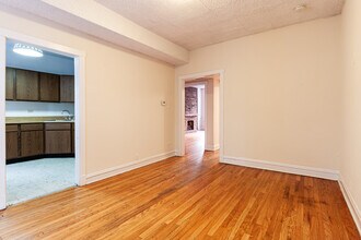 3519 N Racine Ave, Unit 1E in Chicago, IL - Building Photo - Building Photo