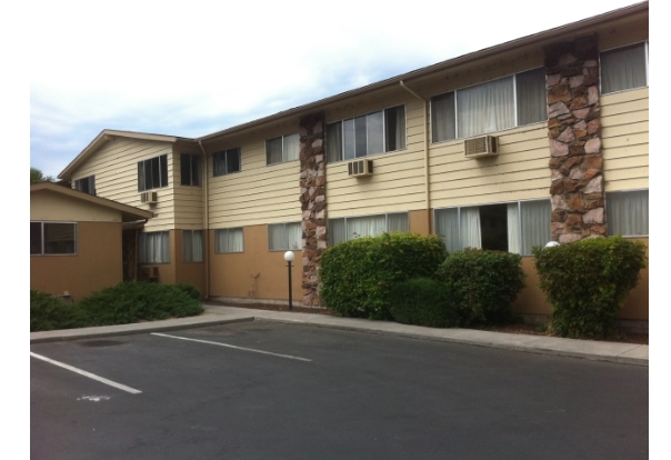 Cimarron Apartments in Klamath Falls, OR - Foto de edificio