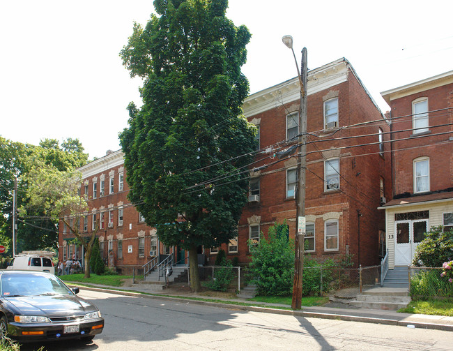 1-11 Putnam St in Hartford, CT - Foto de edificio - Building Photo