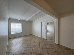 104 53rd St NW in Bradenton, FL - Foto de edificio - Building Photo